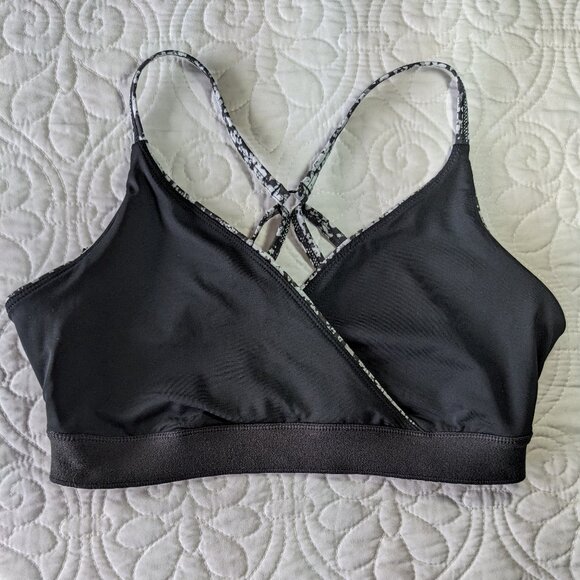 Core 10 Ballerina Light-Support Strappy Back Sports Bra in a Women's size Small - Picture 10 of 12